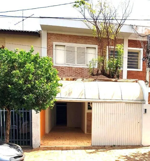 Foto 1 de Sobrado com 4 Quartos para venda ou aluguel, 190m² em Jardim Macedo, Ribeirão Preto