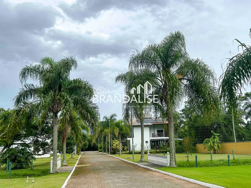 Foto 1 de Lote/Terreno à venda, 408m² em Cacupé, Florianópolis