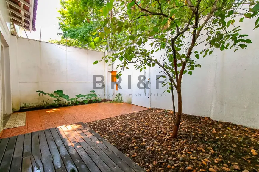 Foto 1 de Casa com 2 Quartos para alugar, 150m² em Brooklin, São Paulo