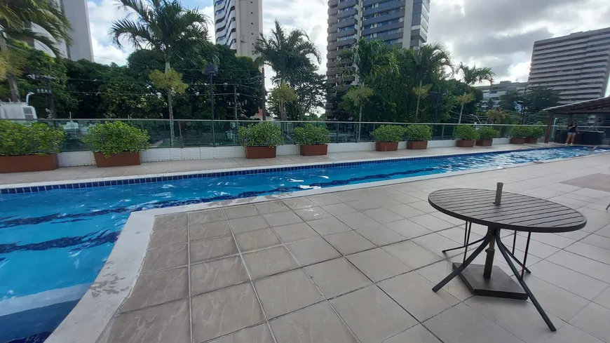 Foto 1 de Apartamento com 4 Quartos à venda, 172m² em Monteiro, Recife