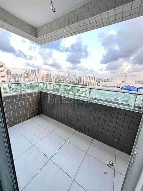 Foto 1 de Apartamento com 3 Quartos à venda, 60m² em Madalena, Recife