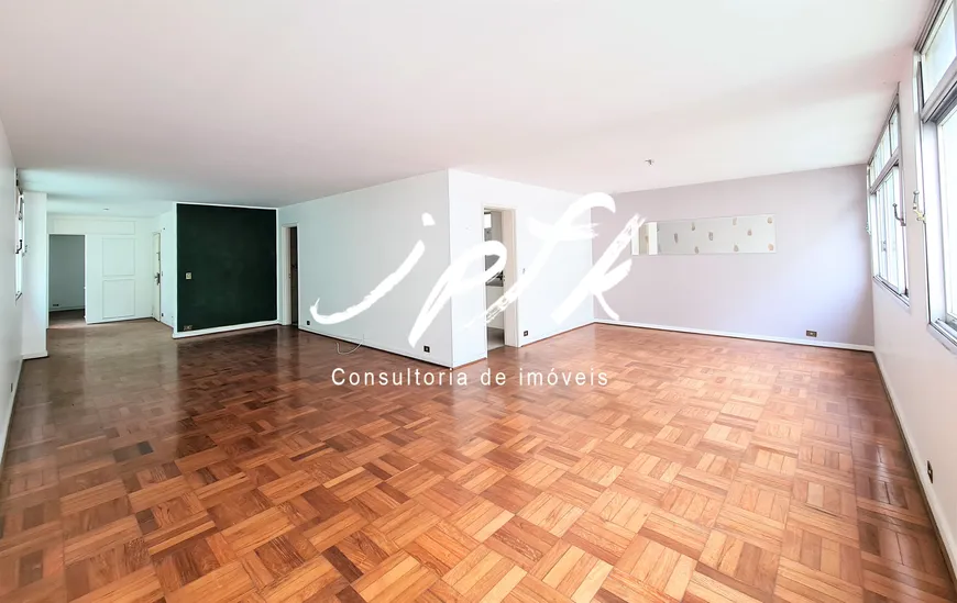 Foto 1 de Apartamento com 3 Quartos à venda, 241m² em Higienópolis, São Paulo