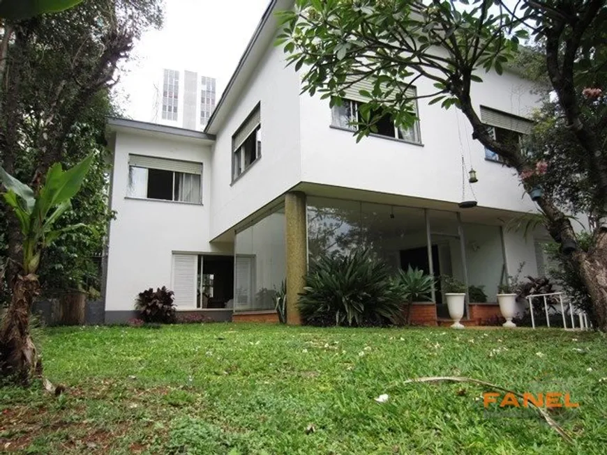 Foto 1 de com 5 Quartos para alugar, 619m² em Pacaembu, São Paulo