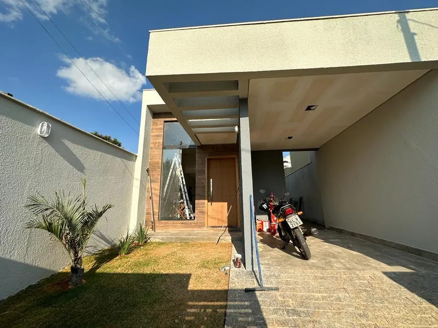 Foto 1 de Casa com 3 Quartos à venda, 210m² em Jardim Imperial, Lagoa Santa