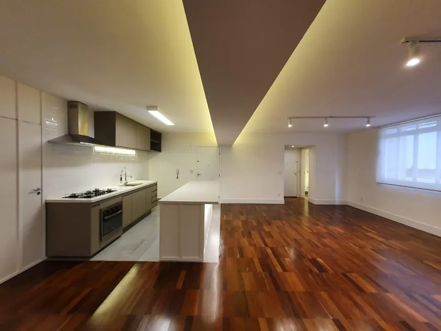 Foto 1 de Apartamento com 3 Quartos à venda, 135m² em Jardim Paulista, São Paulo