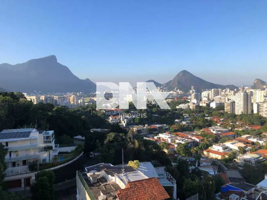 Foto 1 de Apartamento com 4 Quartos à venda, 180m² em Leblon, Rio de Janeiro