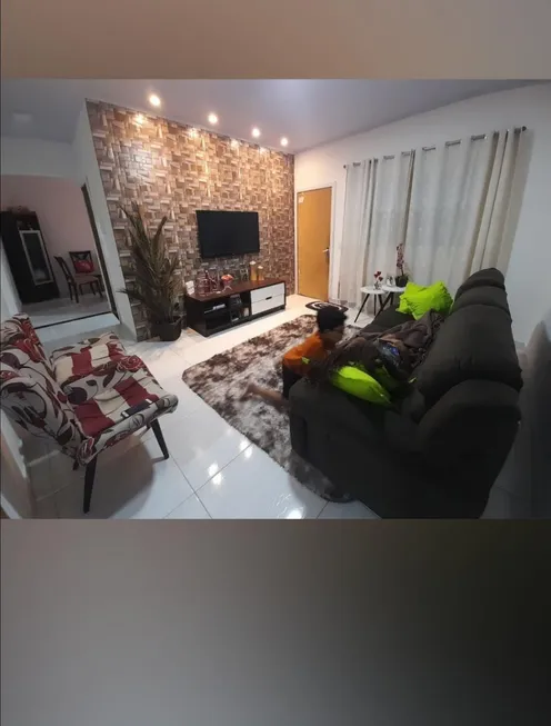 Foto 1 de Casa com 3 Quartos à venda, 220m² em Setor Habitacional Arniqueira, Brasília