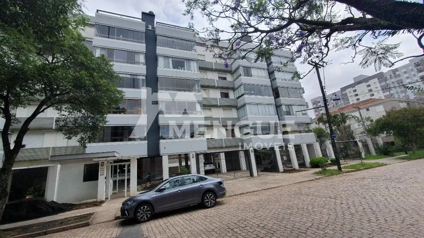 Foto 1 de Cobertura com 2 Quartos à venda, 189m² em Jardim Lindóia, Porto Alegre