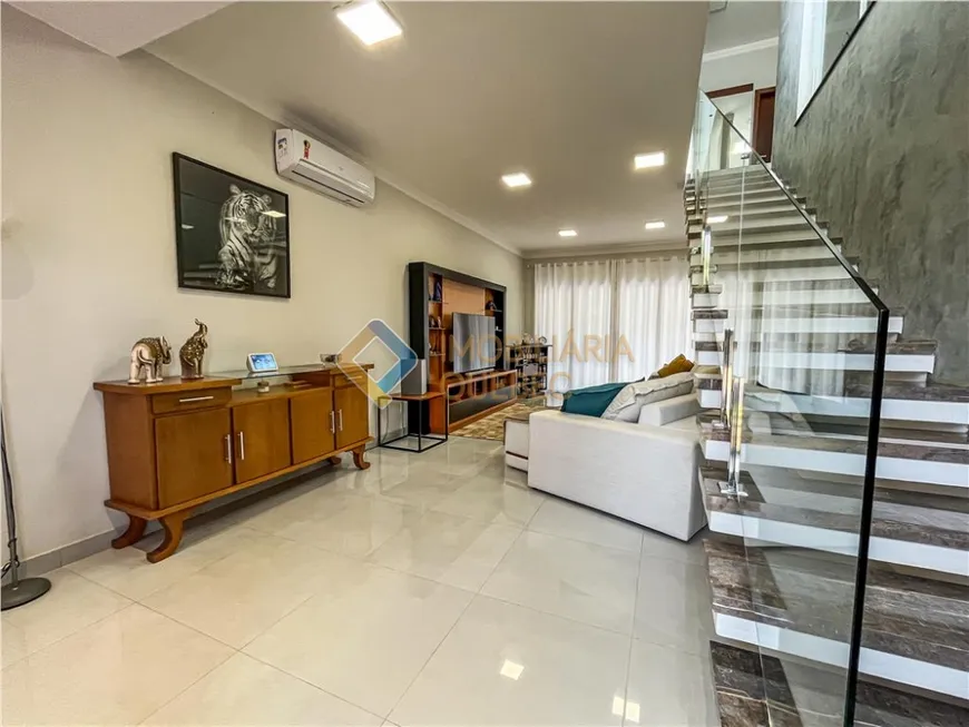 Foto 1 de Casa de Condomínio com 3 Quartos à venda, 224m² em Jardim Cybelli, Ribeirão Preto