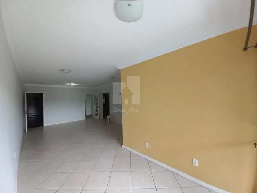 Foto 1 de Apartamento com 4 Quartos à venda, 157m² em Aterrado, Volta Redonda