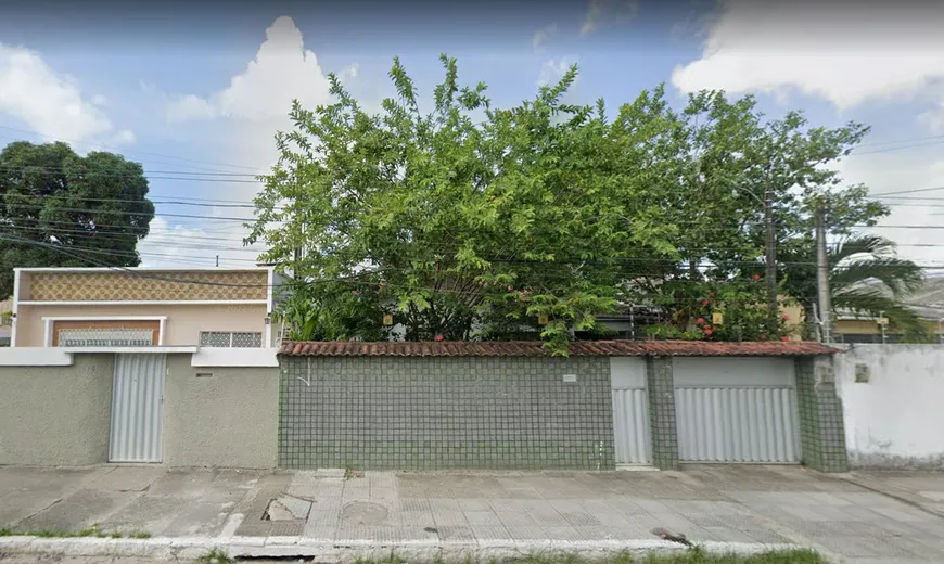 Foto 1 de Casa com 3 Quartos à venda, 130m² em Engenho do Meio, Recife