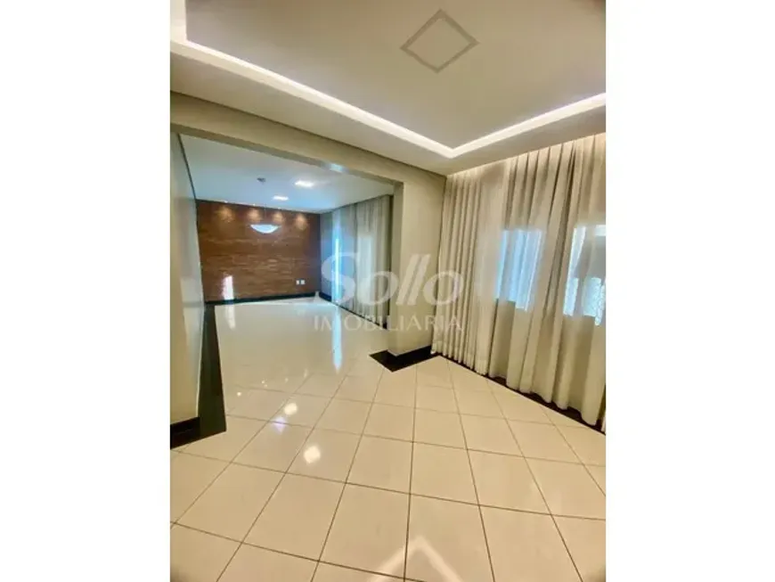 Foto 1 de Apartamento com 3 Quartos à venda, 112m² em Nossa Senhora Aparecida, Uberlândia