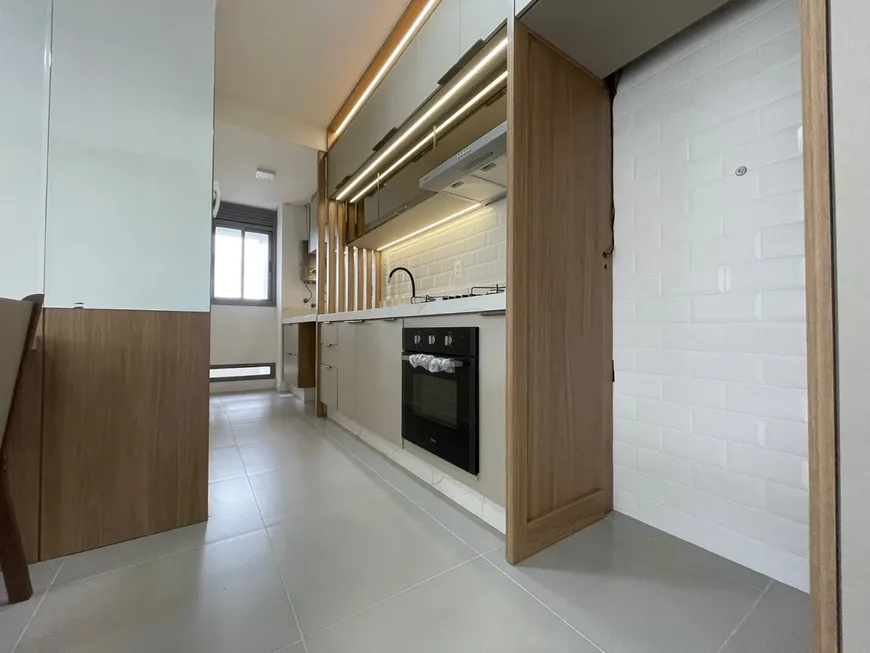 Foto 1 de Apartamento com 2 Quartos para alugar, 673m² em Cacupé, Florianópolis