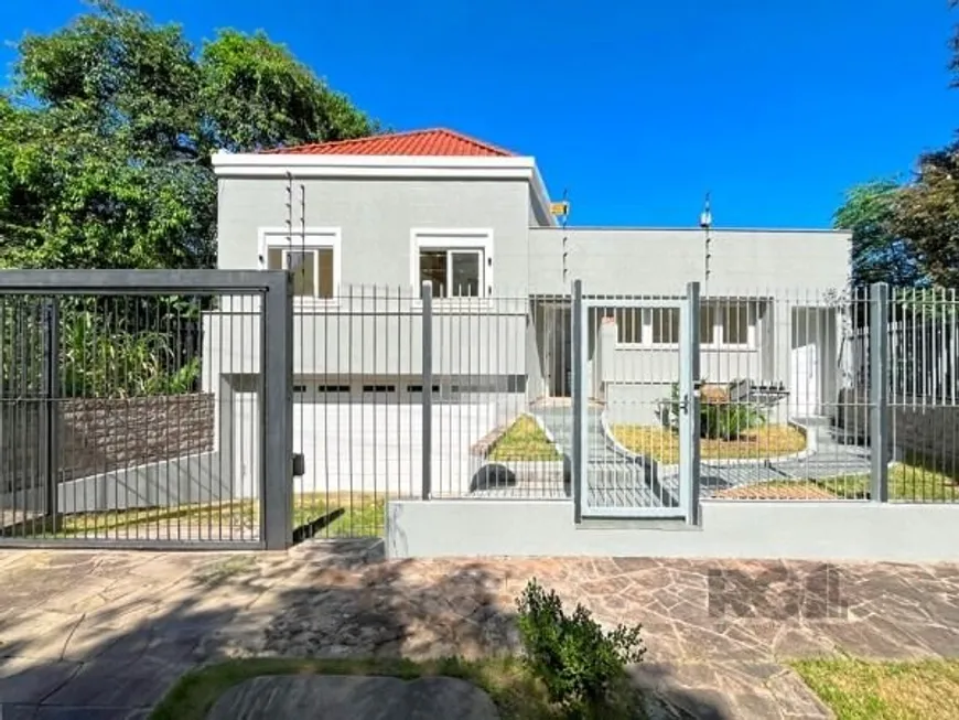 Foto 1 de Casa com 3 Quartos à venda, 251m² em Tristeza, Porto Alegre