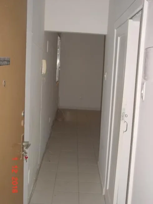 Foto 1 de Kitnet com 1 Quarto para alugar, 35m² em Centro, Rio de Janeiro