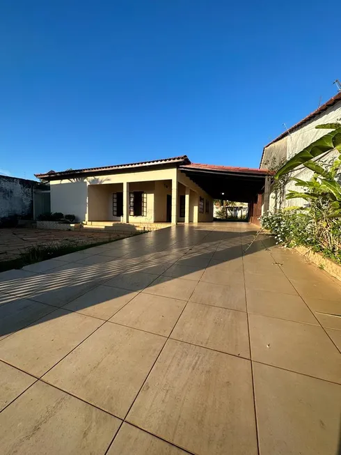 Foto 1 de Casa de Condomínio com 3 Quartos à venda, 200m² em Ponte Alta Norte, Brasília