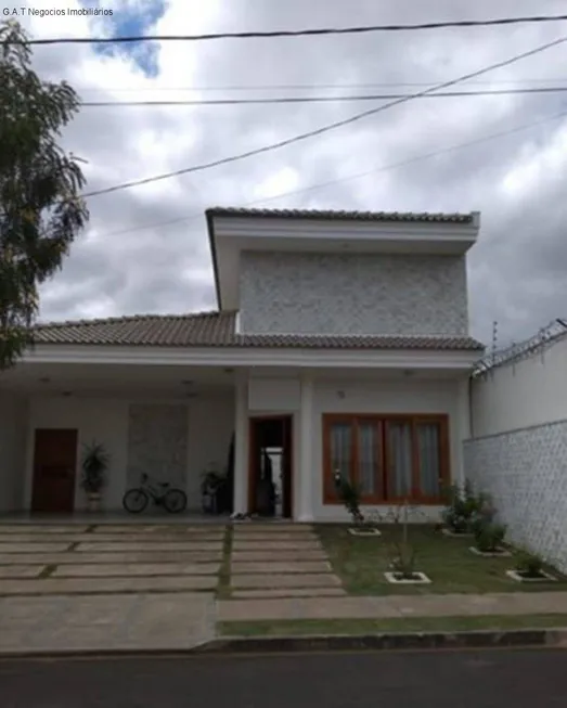 Foto 1 de Casa de Condomínio com 3 Quartos à venda, 185m² em Lago Azul, Aracoiaba da Serra