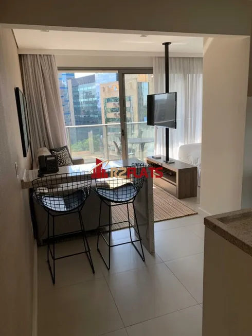 Foto 1 de Flat com 1 Quarto para alugar, 42m² em Pinheiros, São Paulo