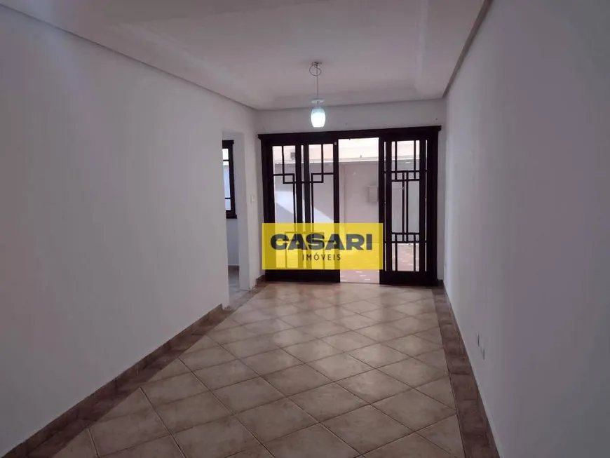 Foto 1 de Casa com 2 Quartos à venda, 130m² em Vila Danúbio, São Bernardo do Campo