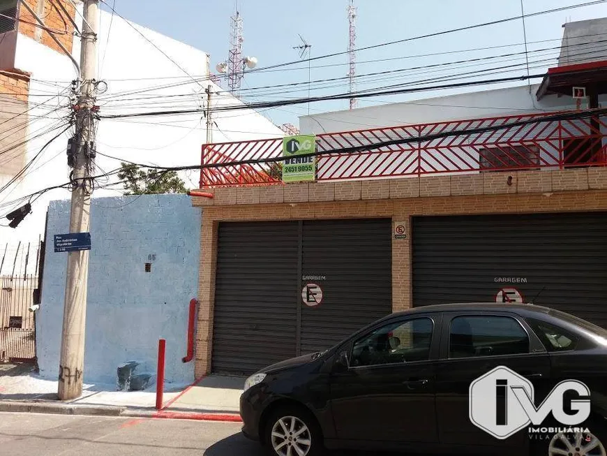 Foto 1 de Casa com 2 Quartos à venda, 200m² em Vila Ayrosa, São Paulo