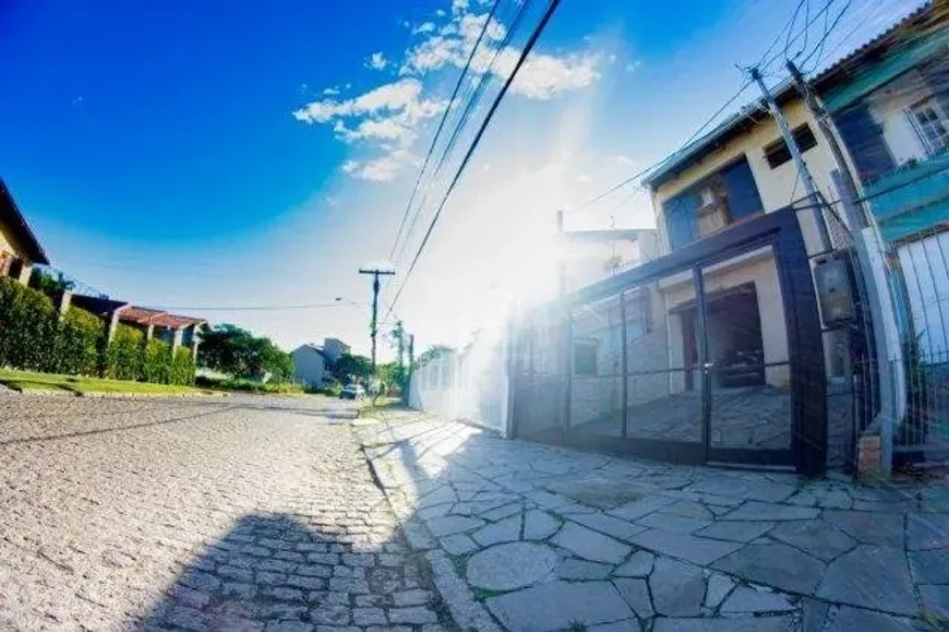 Foto 1 de Casa de Condomínio com 3 Quartos à venda, 111m² em Serraria, Porto Alegre