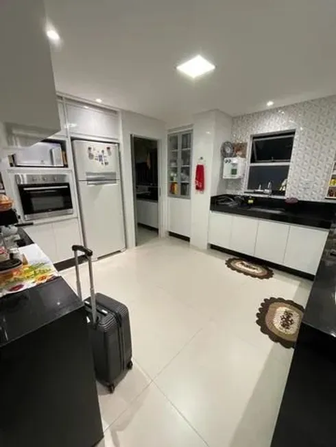 Foto 1 de Apartamento com 4 Quartos à venda, 124m² em Setor Oeste, Goiânia