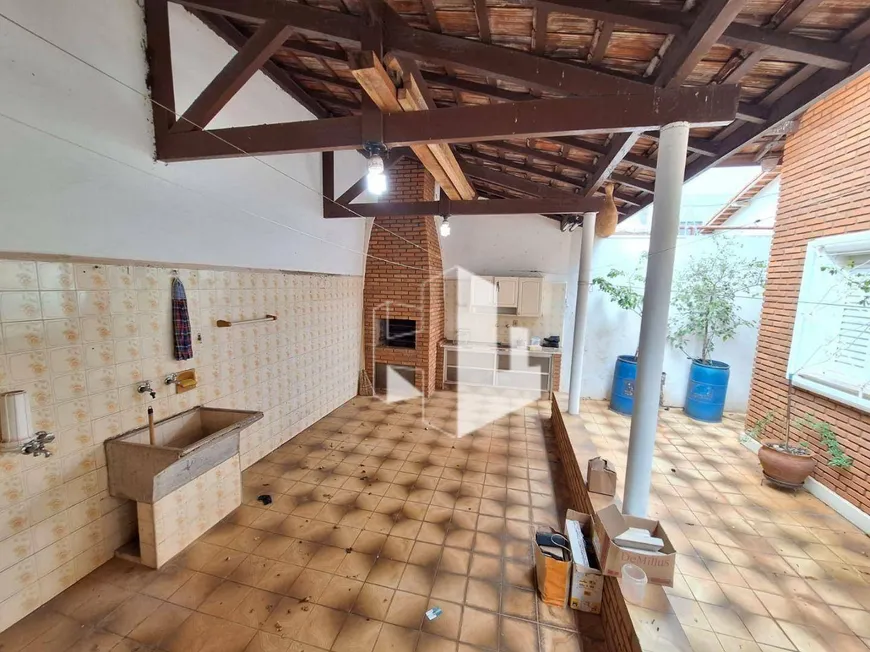 Foto 1 de Casa com 3 Quartos à venda, 217m² em Jardim das Paineiras , Jaú