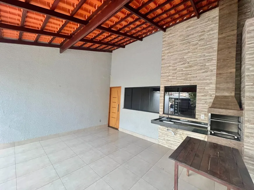 Foto 1 de Casa com 2 Quartos à venda, 94m² em Residencial Recreio Panorama, Goiânia