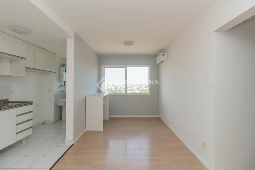Foto 1 de Apartamento com 3 Quartos para alugar, 65m² em Humaitá, Porto Alegre
