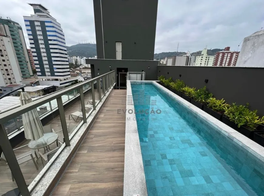 Foto 1 de Apartamento com 3 Quartos à venda, 108m² em Centro, Florianópolis
