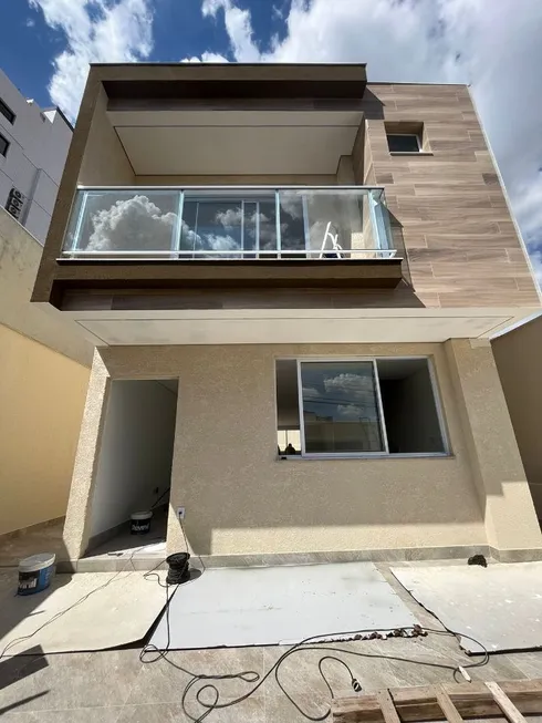 Foto 1 de Casa com 3 Quartos à venda, 137m² em Inconfidentes, Contagem