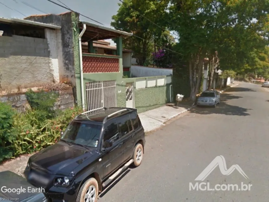 Foto 1 de Casa com 3 Quartos à venda, 360m² em Centro, Caxambu