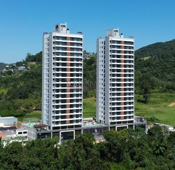 Foto 1 de Apartamento com 2 Quartos à venda, 80m² em Praia Brava, Itajaí