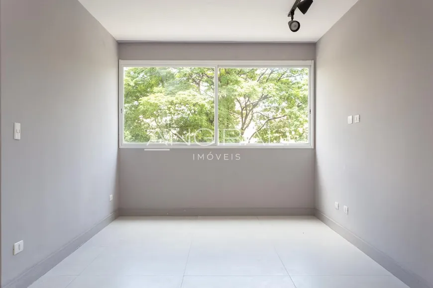Foto 1 de Apartamento com 3 Quartos à venda, 100m² em Moema, São Paulo