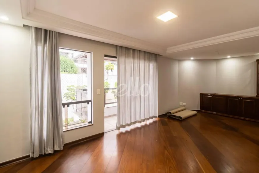 Foto 1 de Apartamento com 3 Quartos para alugar, 139m² em Perdizes, São Paulo