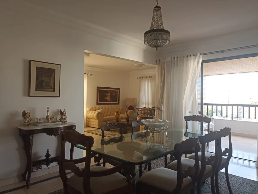 Foto 1 de Apartamento com 4 Quartos à venda, 200m² em Graça, Salvador