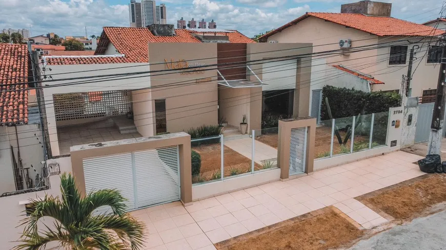 Foto 1 de Casa com 4 Quartos à venda, 262m² em Capim Macio, Natal