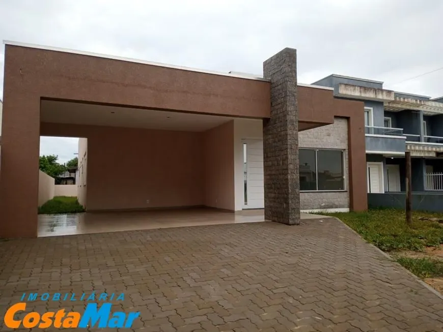 Foto 1 de Casa com 3 Quartos à venda, 150m² em , Imbé