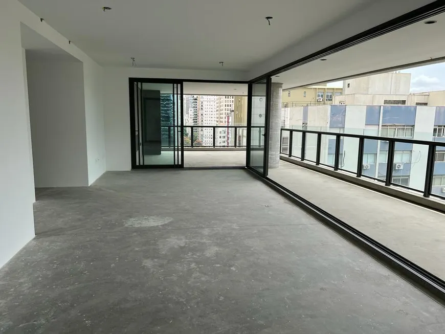 Foto 1 de Apartamento com 4 Quartos à venda, 284m² em Itaim Bibi, São Paulo