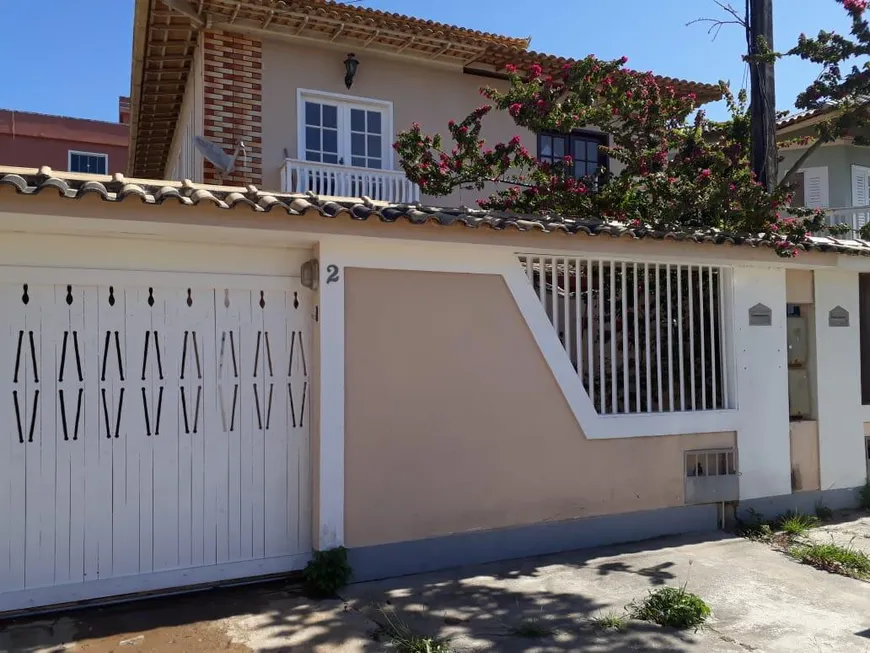 Foto 1 de Casa com 2 Quartos à venda, 180m² em Terra Firme, Rio das Ostras