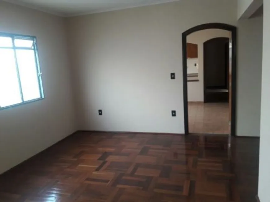 Foto 1 de Casa com 4 Quartos à venda, 275m² em Jardim Bela Vista, Bauru