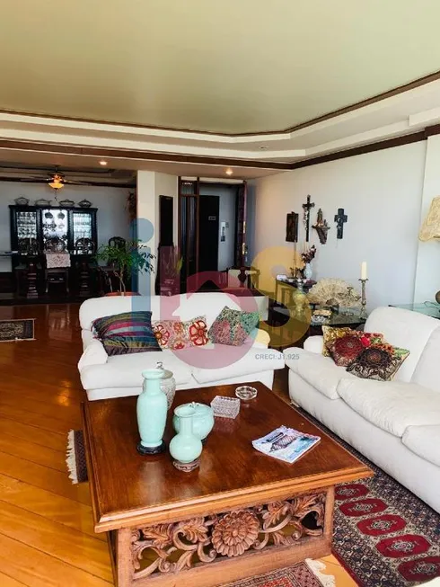Foto 1 de Apartamento com 3 Quartos à venda, 195m² em Cidade Nova, Ilhéus