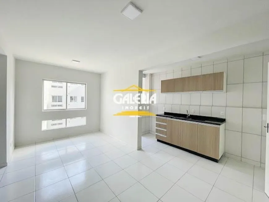 Foto 1 de Apartamento com 3 Quartos para alugar, 65m² em Vila Nova, Joinville