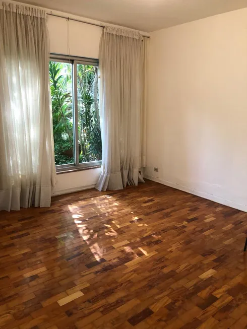 Foto 1 de Sobrado com 4 Quartos para alugar, 245m² em Jardim Bonfiglioli, São Paulo