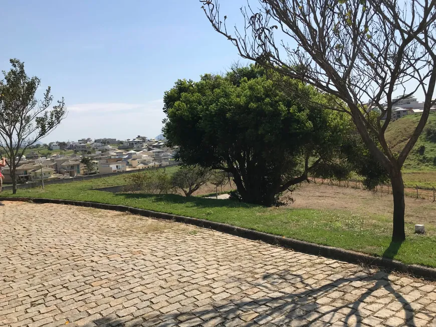 Foto 1 de Lote/Terreno à venda, 736m² em Imboassica, Macaé