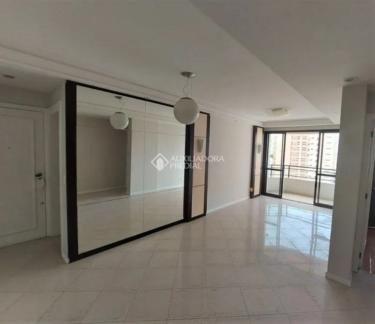 Foto 1 de Apartamento com 3 Quartos à venda, 88m² em Beira Mar, Florianópolis