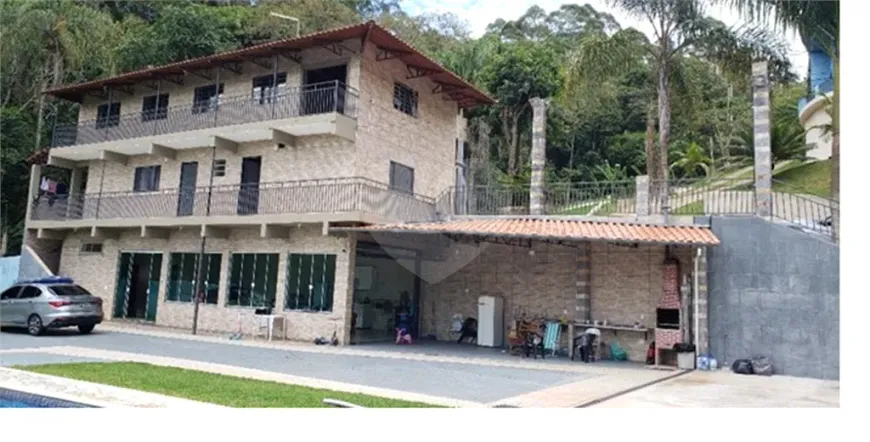 Foto 1 de Fazenda/Sítio com 3 Quartos para venda ou aluguel, 606m² em Rio Acima, Mairiporã