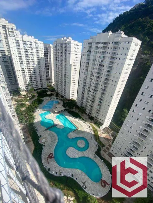 Foto 1 de Apartamento com 2 Quartos à venda, 68m² em Marapé, Santos