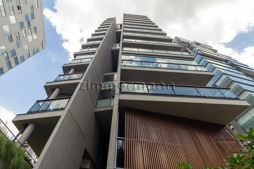 Foto 1 de Apartamento com 2 Quartos à venda, 64m² em Vila Olímpia, São Paulo