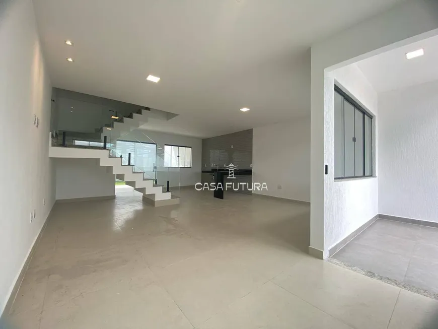 Foto 1 de Casa de Condomínio com 3 Quartos à venda, 152m² em Jardim Belvedere, Volta Redonda